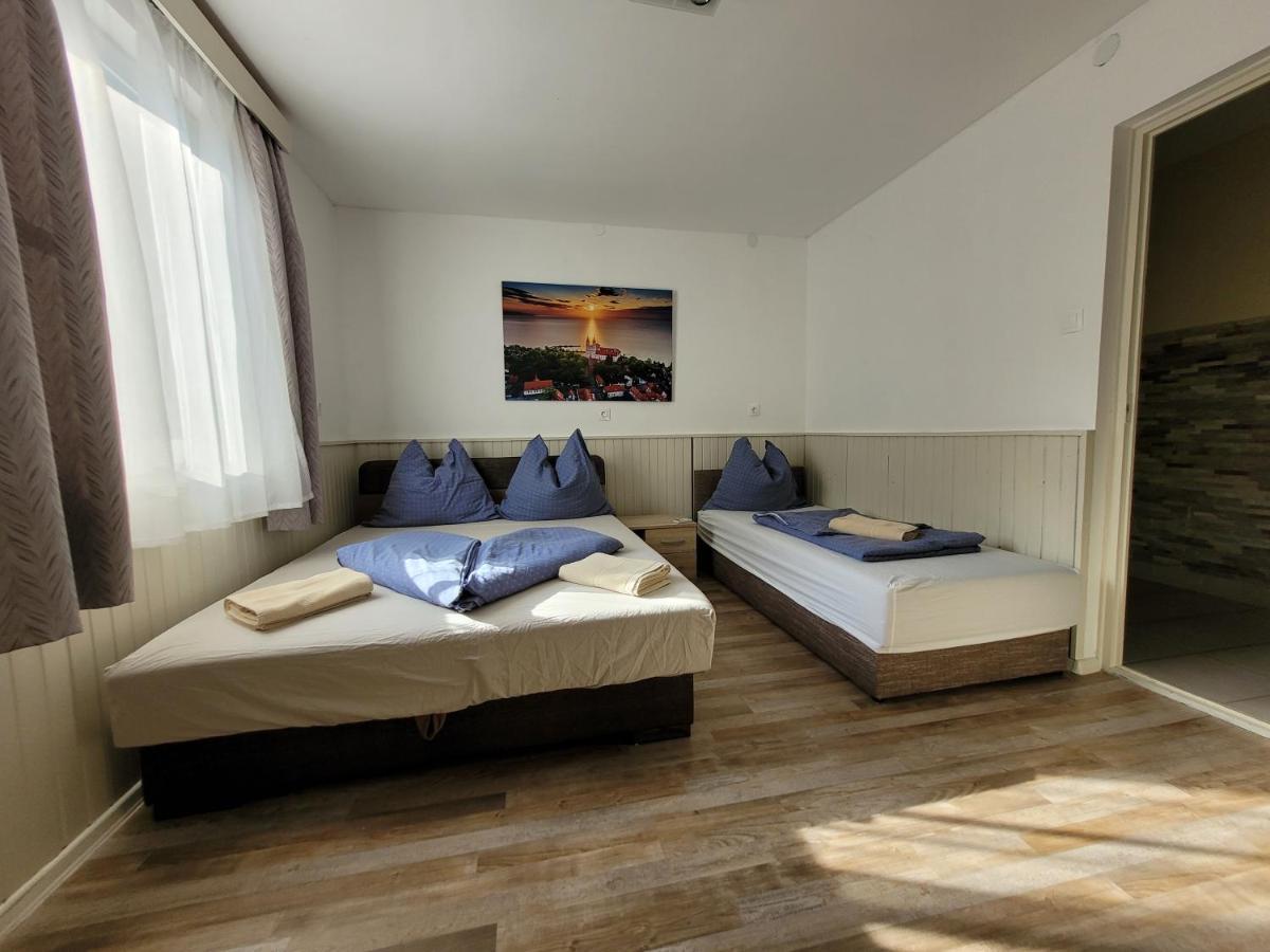 Villa Adele Шіофок Екстер'єр фото